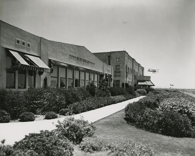 Oakland Airport Inn.jpg