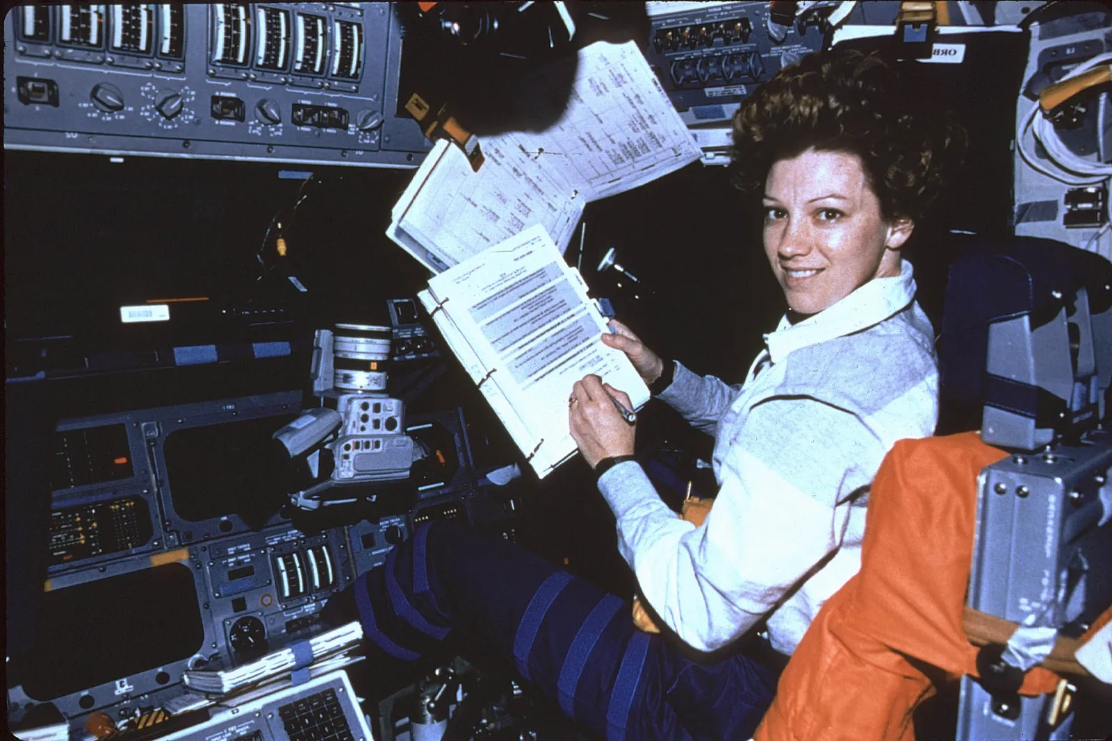 Astronaut Eileen Collins First Woman Shuttle Pilot NEW NASA Space POSTER 