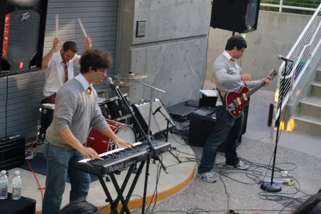 Harry and the Potters live in concert in 2007.