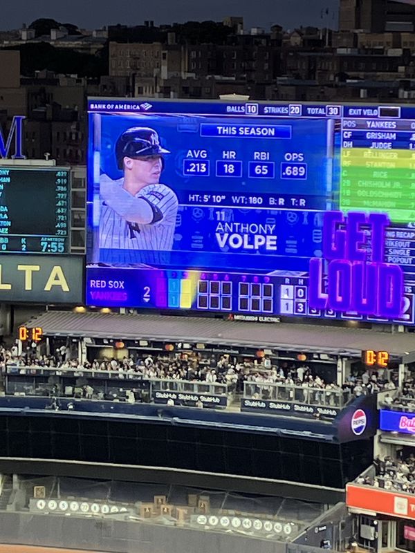 Yankee Stadium.  Apple iPhone SE (3rd Generation) thumbnail