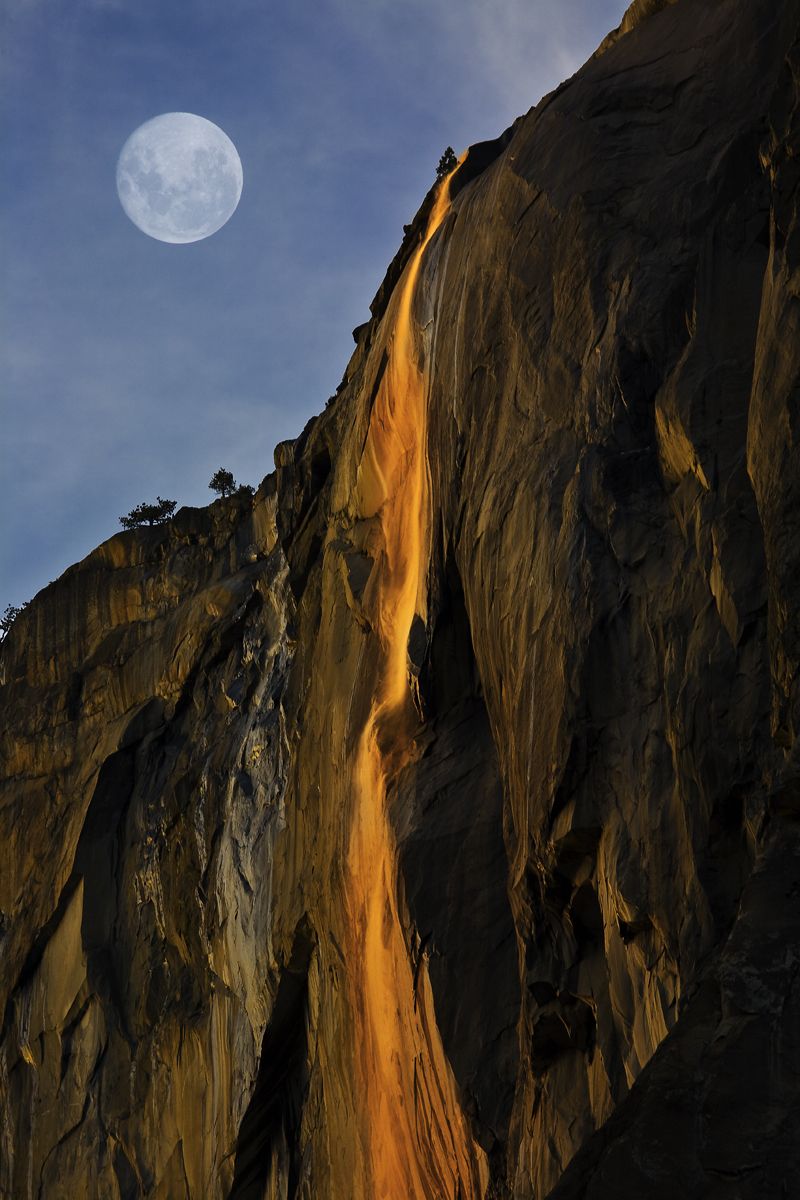 full moon over Horsetails Falls