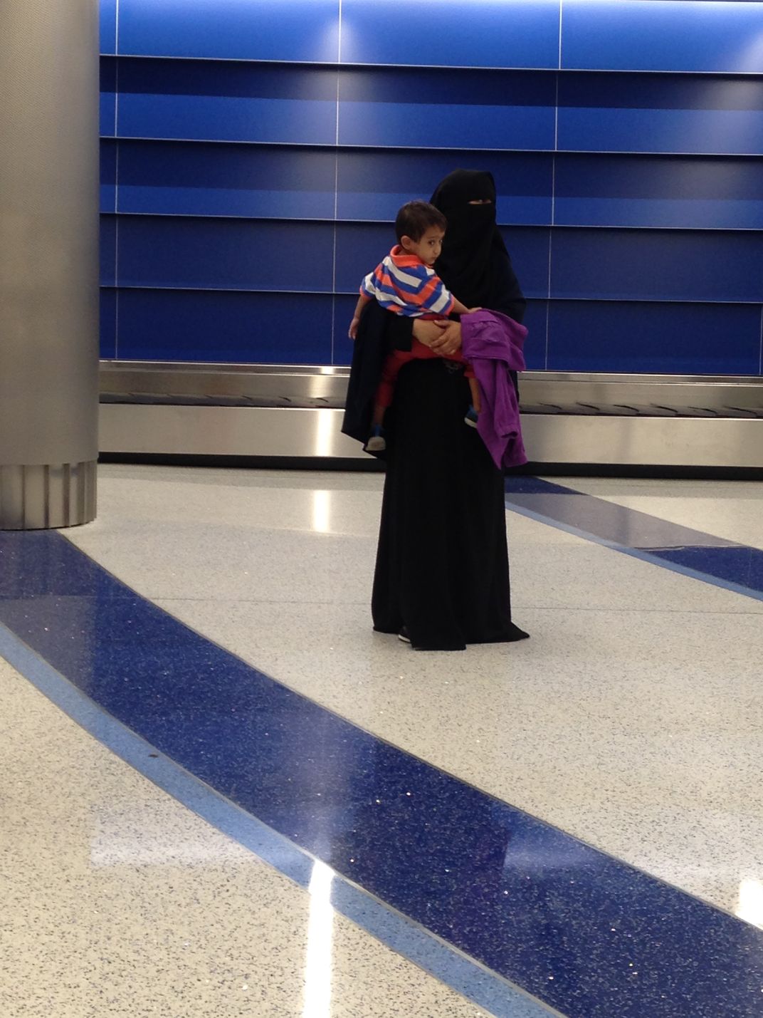 Islamic Mother waiting in the airport | Smithsonian Photo Contest ...