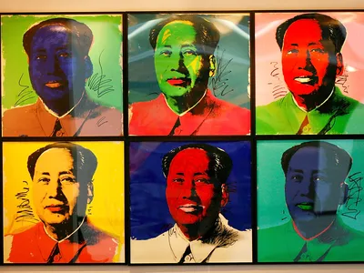 A version of Andy Warhol&#39;s Mao&nbsp;that&#39;s similar to the print owned by&nbsp;Orange Coast College