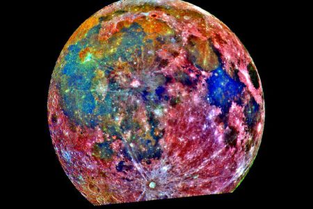 China's Chang'e 1 spacecraft heads for lunar orbit.