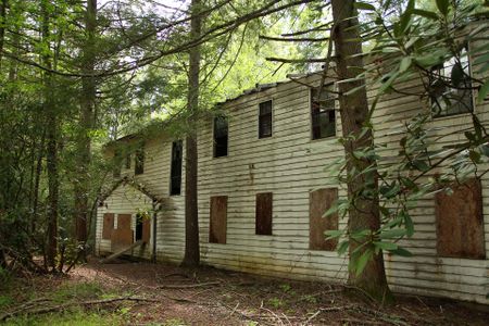 The Wonderland Club Hotel in Tennessee's Great Smoky Mountains National Park. 