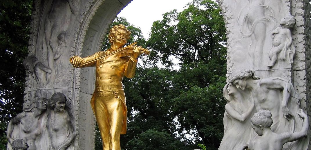 The beautiful Strauss memorial in Vienna