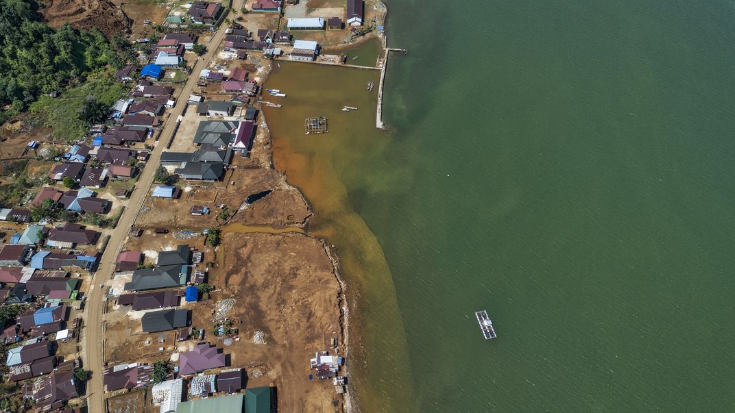 Land and sea contamination by Nickel extraction | Smithsonian Photo ...