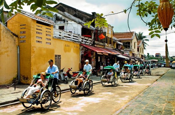 THE OLD TOWN OF HOI AN, VIETNAM thumbnail