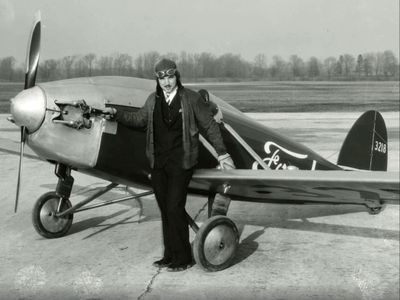 Harry Brooks and the flying Flivver at Ford Airport in December 1927.
