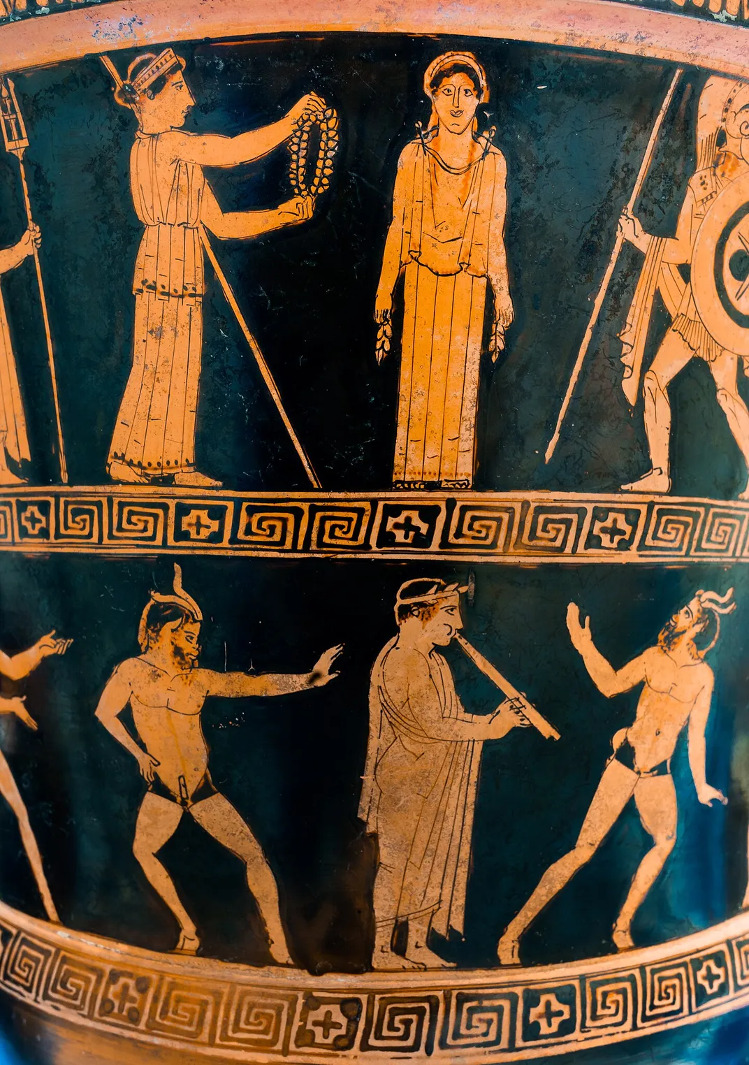 A vase depicting the creation of Pandora