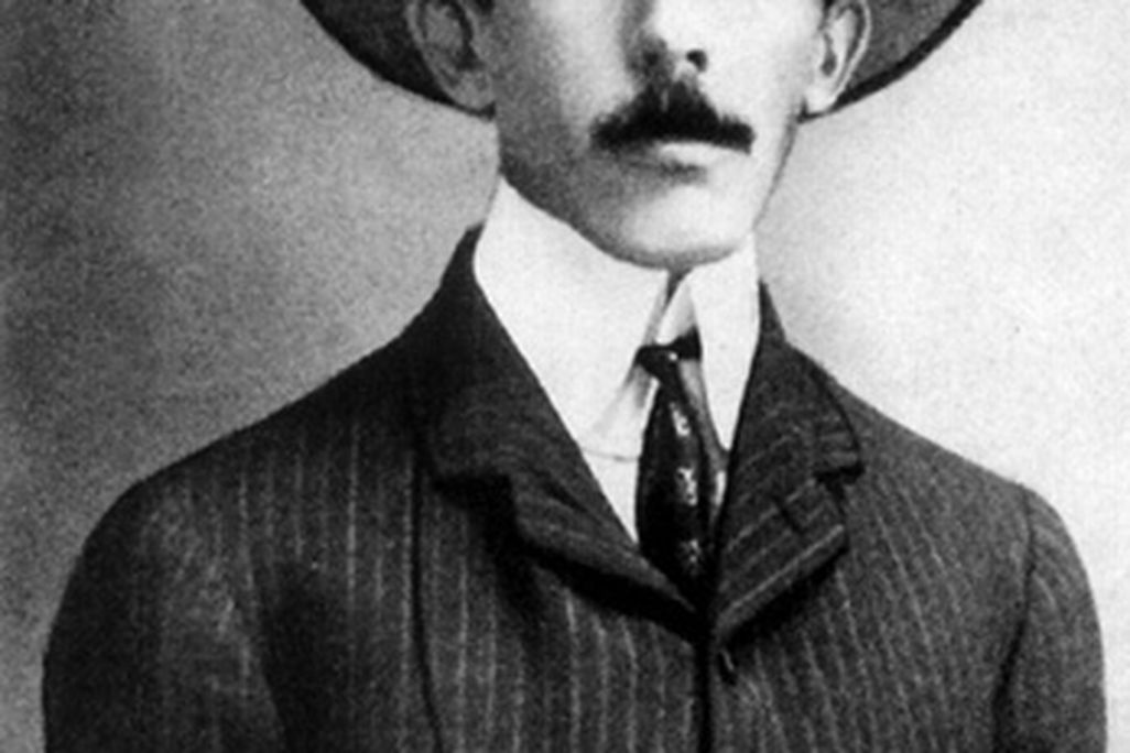 100 years ago, Santos-Dumont flew the first European heavier-than-air craft.