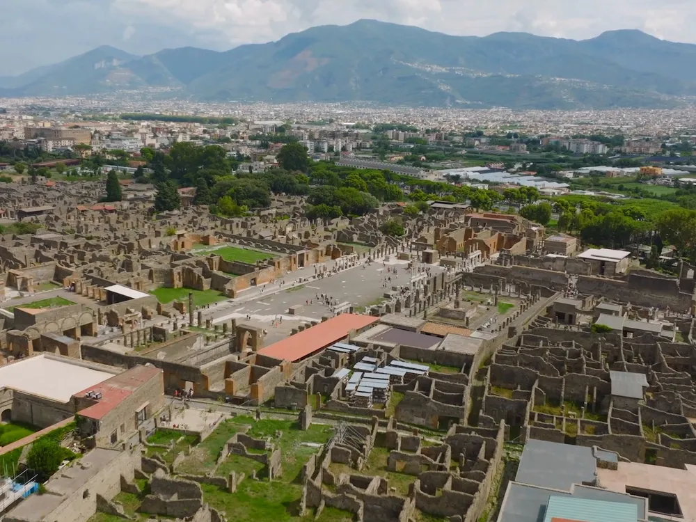 Preview thumbnail for video 'Five Surprising Facts About Pompeii