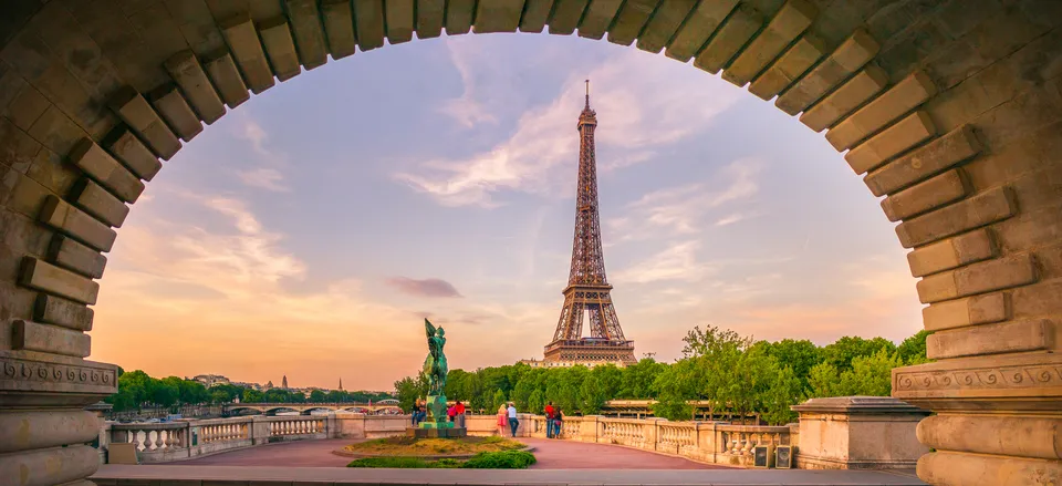 Along the Seine: A River Cruise from Paris to Normandy Sail out of the heart of Paris on the fabled River Seine, winding through the glorious countryside of Normandy to the English Channel.