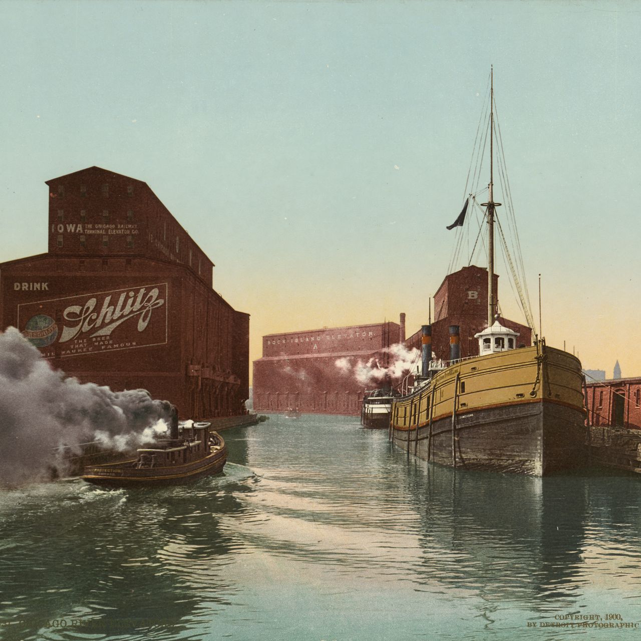 Schlitz Beer, an Iconic Midwestern Pour, Runs Dry in Chicago After