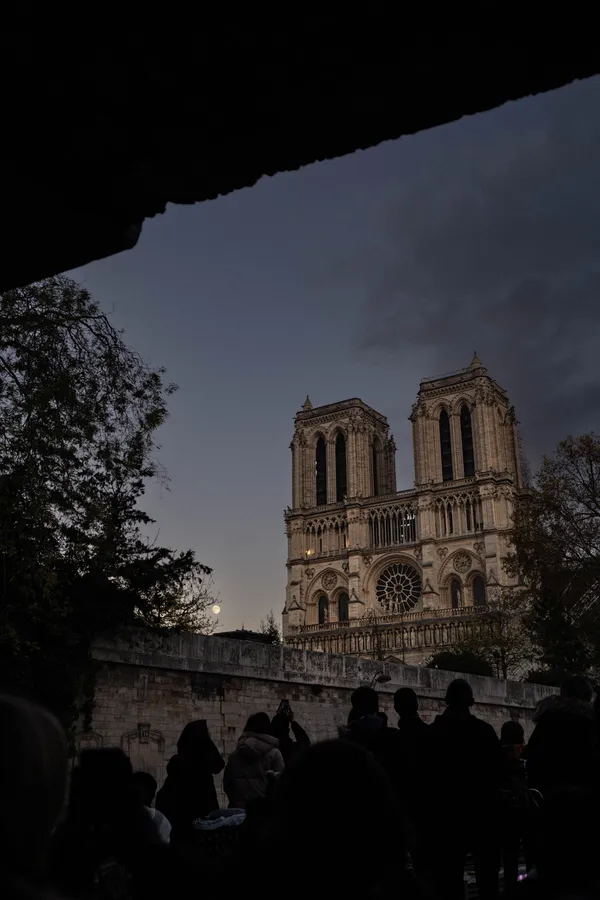 A View of Notre Dame During the Evening thumbnail