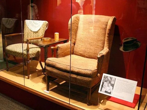 Edith and Archie’s chairs, on display at the American History Museum, 2008.