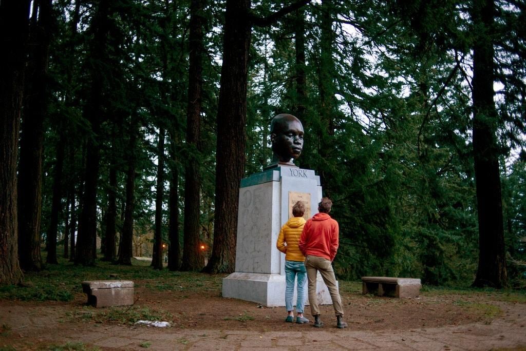 Anonymous Artist Installs Bust of York, Enslaved Explorer Who Accompanied  Lewis and Clark, in Portland Park, Smart News