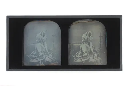 Stereoscopic portraits of Queen Victoria. Dated 1854. 
