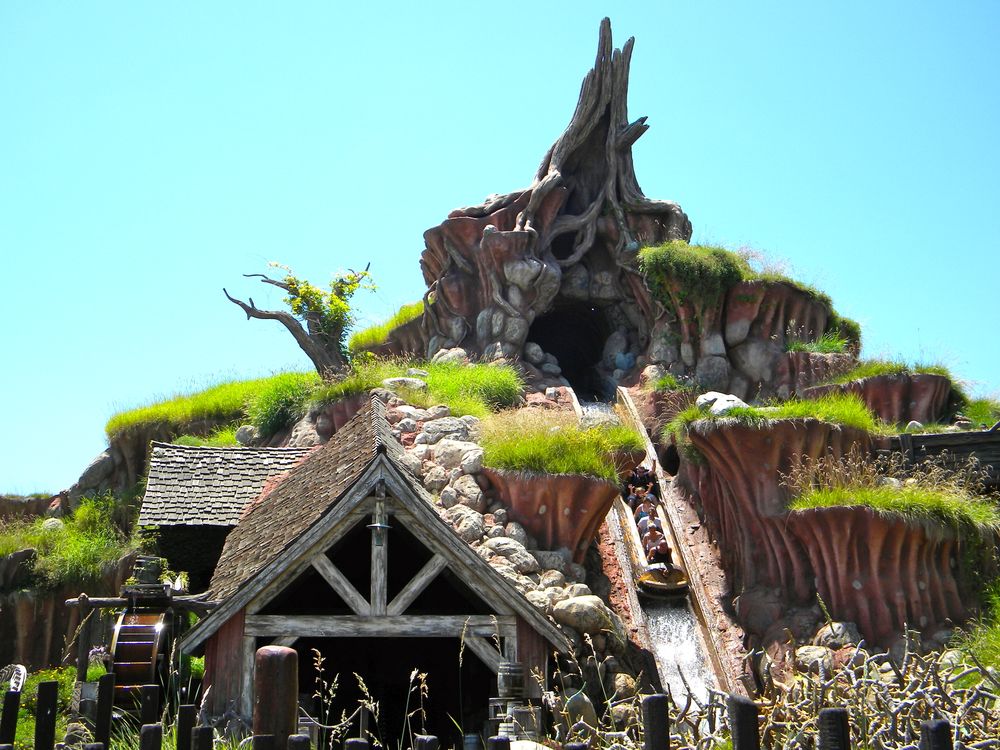 Splash Mountain ride at Disneyland 