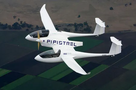 A Pipistrel Taurus G4 won an all-electric race in Santa Rosa, California in 2011, but has not yet entered the 2022 Pulitzer race. 
