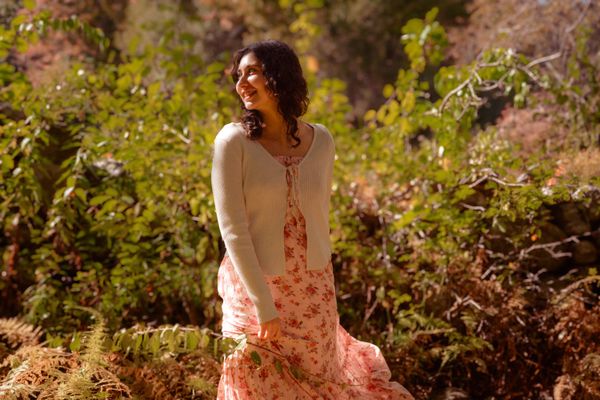 Frolicking Amongst Bushes thumbnail