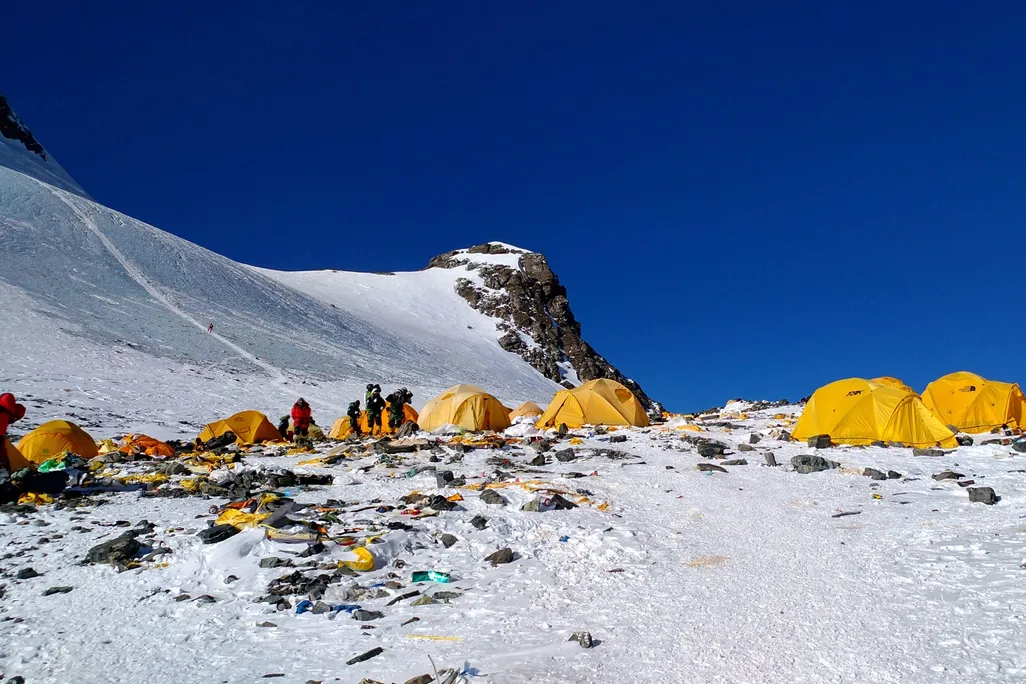 Everest clutter