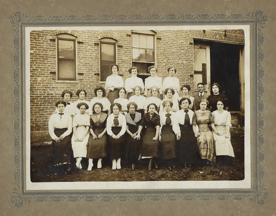 Women working at Hawkeye Button Company circa 1910