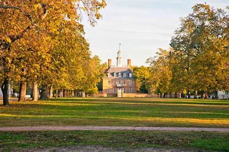 The crisp air, colorful leaves and historic buildings make Fall a wonderful time to visit Williamsburg.