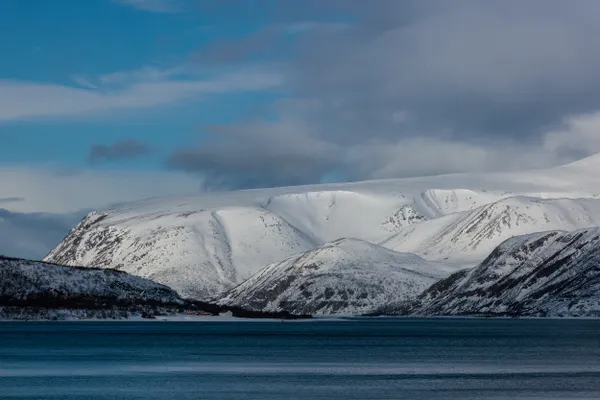 Arctic Ocean and Norwegian Mountains thumbnail