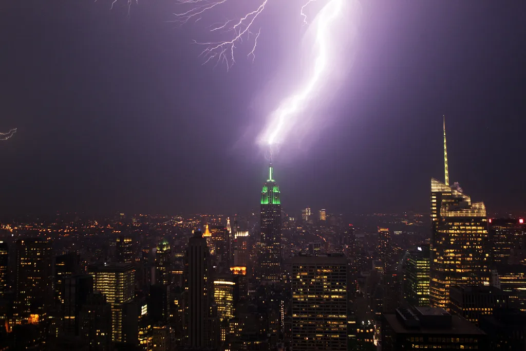 lightning empire state building
