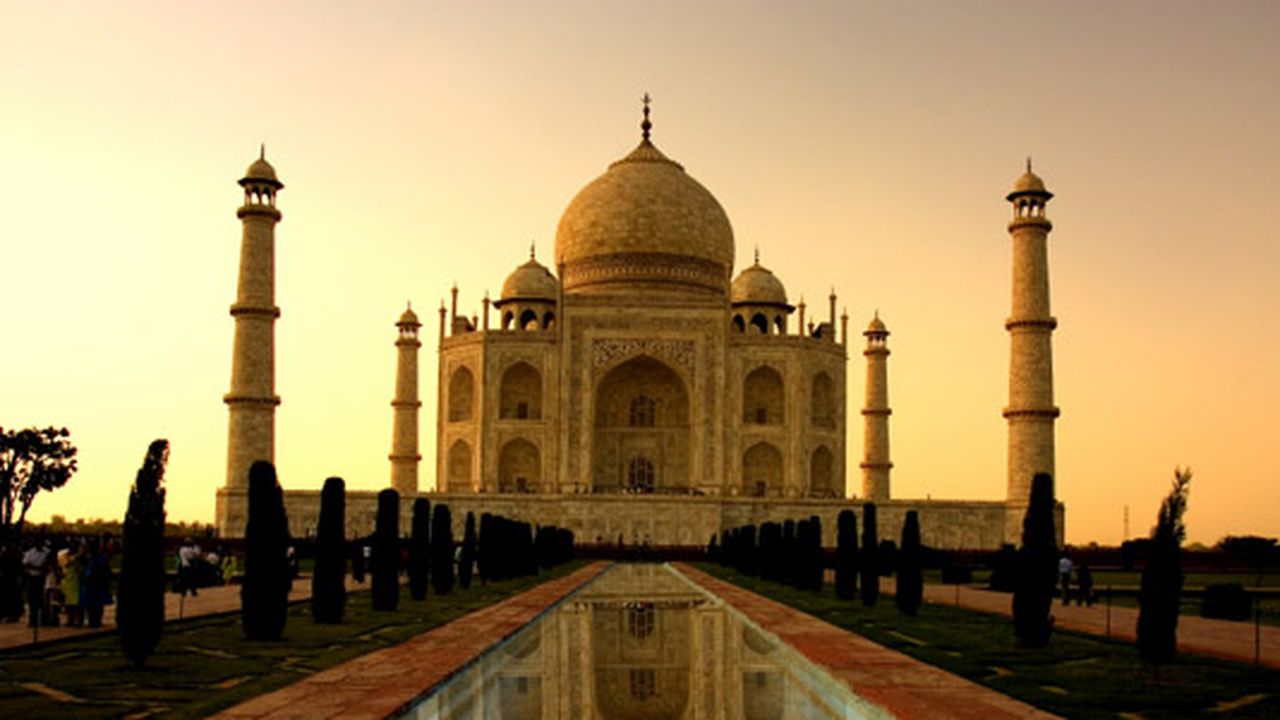 Restoring the Taj Mahal