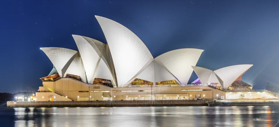 Sydney Opera House at night 