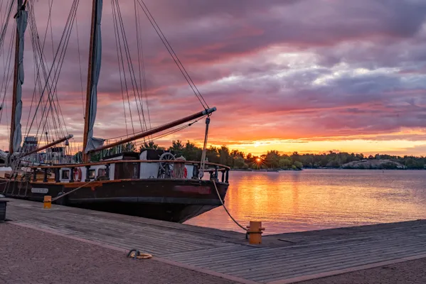 Helsinki sunrise thumbnail