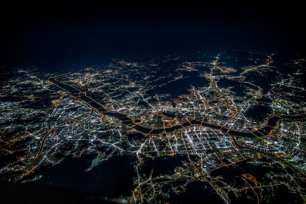 Seoul, South Korea - Who left the bloody lights on thumbnail