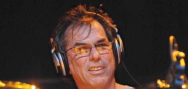 The Grateful Dead drummer Mickey Hart