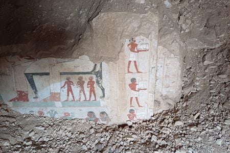 Paintings in the tomb of&nbsp;Amum-em-Ipet depict a funeral procession and banquet.