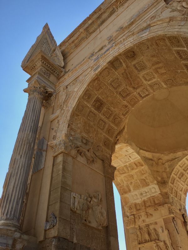 The Arch of Septimius Severus thumbnail