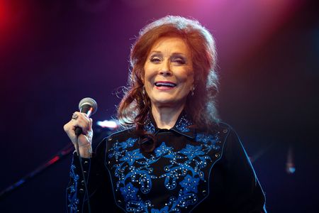 Singer-songwriter Loretta Lynn was applauded&mdash;and sometimes banned&mdash;for her daring songs about women&#39;s lives.&nbsp;