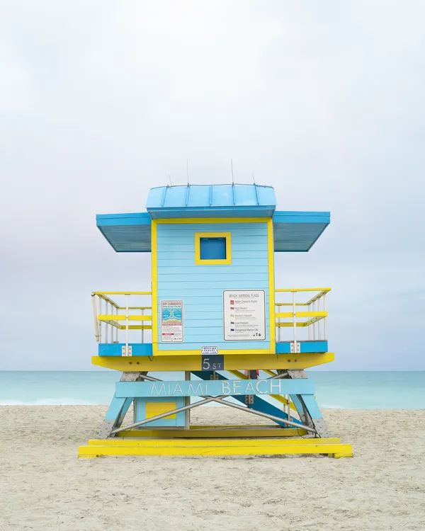 Lifeguard tower 5th Street (Miami Beach, FL) thumbnail