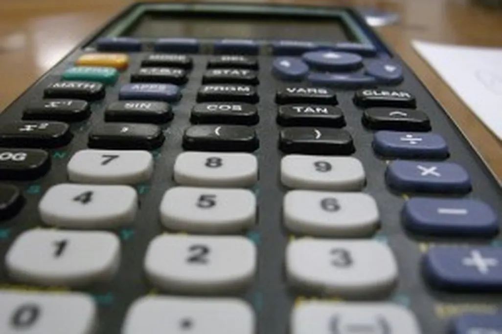 20110520104115calculator-300x225.jpg