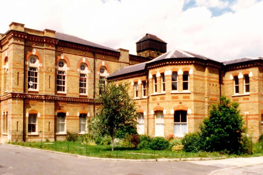 Exterior_of_Cinema_Museum_lecture,_Kennington,_Lambeth.jpg