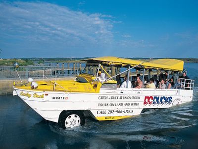 dukw_leaving.jpg