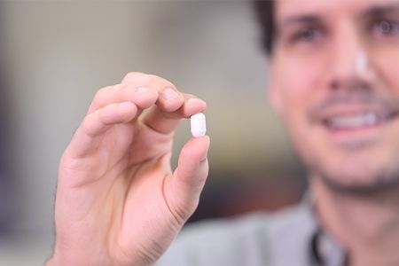 The company fills pills with 15 different supplements, each in amounts from 0 to 100 percent recommended daily allowance. 