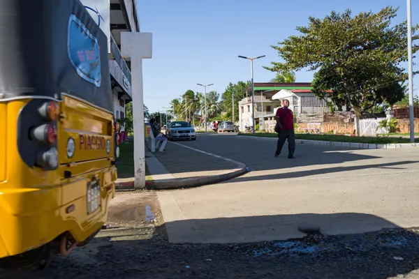 Sambava street scene thumbnail
