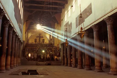 At the Church of the Nativity, three rival Christian groups use their caretaking duties to maintain their claims to the basiilica.