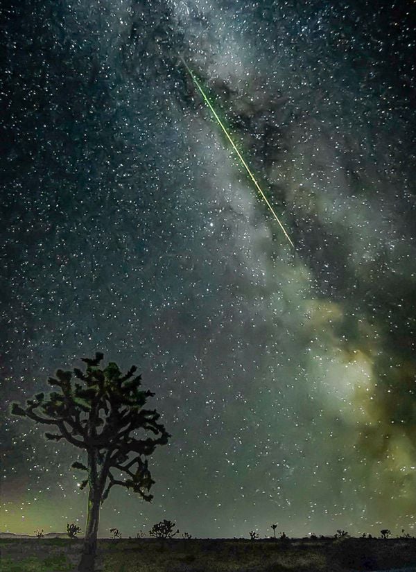 Perseid Meteor Streaks the Milky Way thumbnail