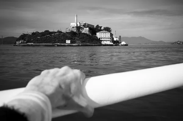 Boat to Alcatraz thumbnail