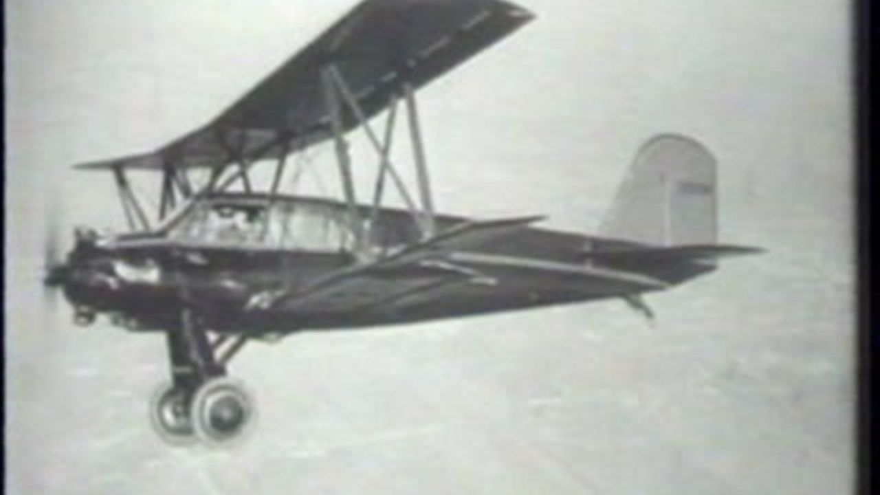 Preview thumbnail for January 1930: Curtiss-Tanager Wins Safety Award