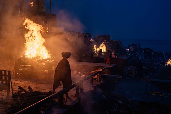 Manikarnika ghat thumbnail