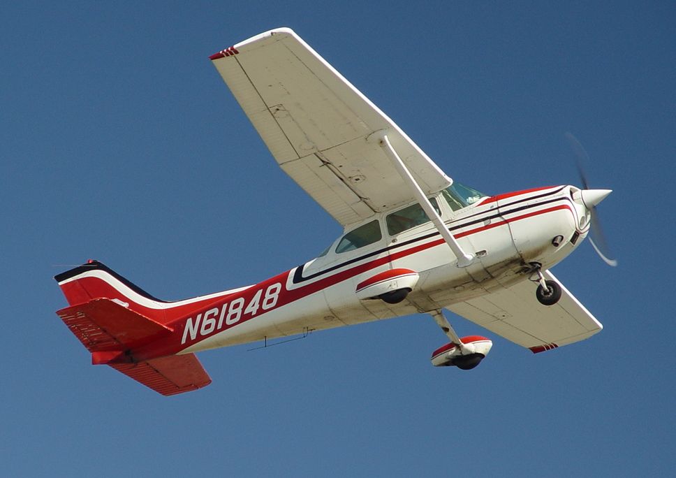 Cessna172-CatalinaTakeOff.jpg